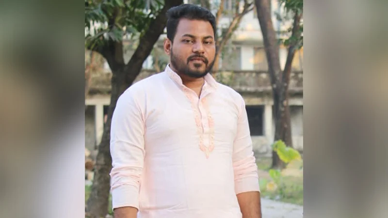 বাড়িতে ঢুকে দুর্বৃত্তরা গুলি করে হত্যা করল যুবককে